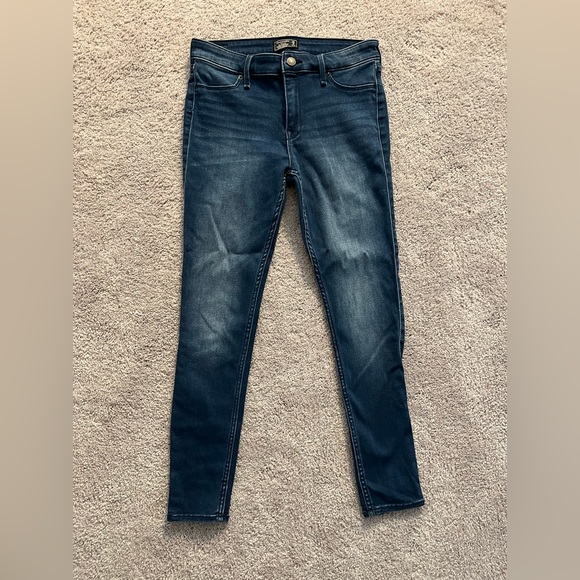 Abercrombie & Fitch Dark Wash Jeggings - Picture 1 of 3